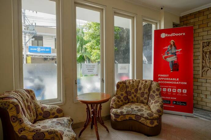 Imagen general del Hotel Reddoorz Near Lempuyangan Train Station. Foto 9