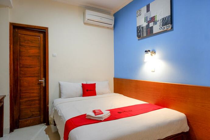 Imagen de la habitación del Hotel Reddoorz Near Lempuyangan Train Station. Foto 18