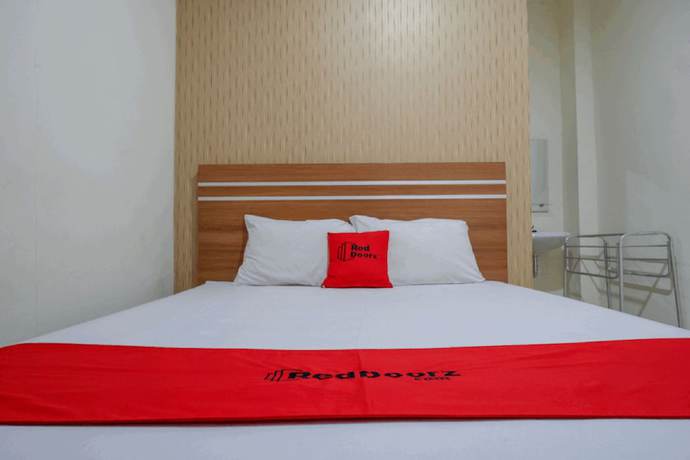 Imagen de la habitación del Hotel Reddoorz Near Living Plaza Purwokerto. Foto 11