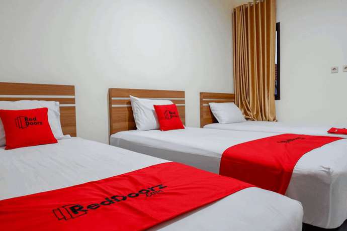Imagen de la habitación del Hotel Reddoorz Near Living Plaza Purwokerto. Foto 15