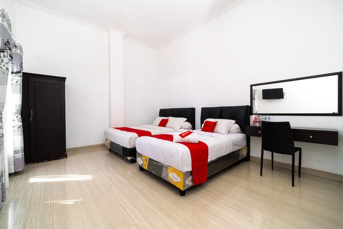 Imagen de la habitación del Hotel Reddoorz Near Makassar Town Square 2. Foto 11