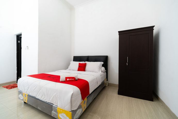 Imagen de la habitación del Hotel Reddoorz Near Makassar Town Square 2. Foto 12