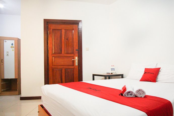 Imagen de la habitación del Hotel Reddoorz Near Mall Abepura. Foto 6