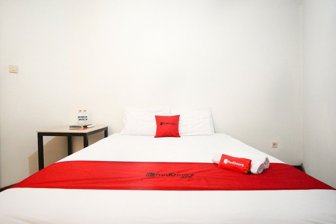 Imagen de la habitación del Hotel Reddoorz Near Mall Abepura. Foto 7