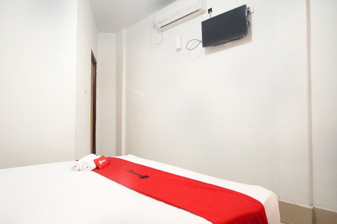 Imagen de la habitación del Hotel Reddoorz Near Mall Abepura. Foto 8