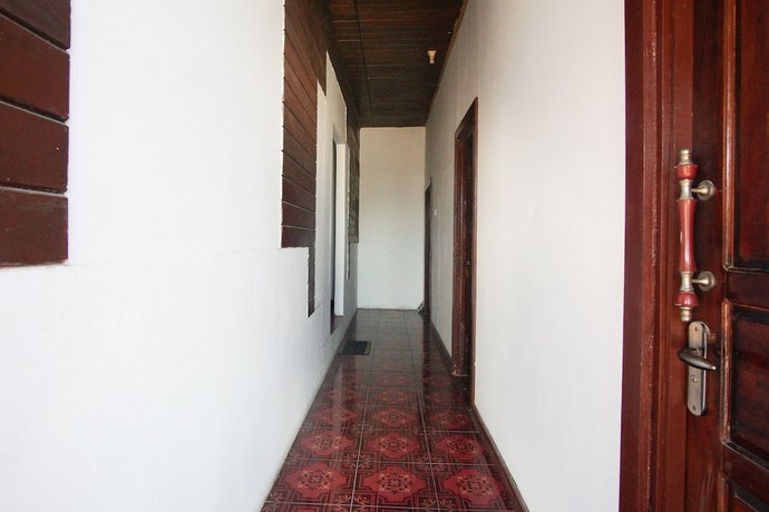 Imagen de los interiores del Hotel Reddoorz Near Mall Abepura. Foto 17