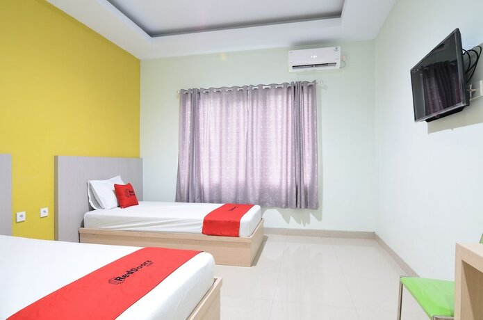 Imagen general del Hotel Reddoorz Near Museum Keraton Surakarta. Foto 13