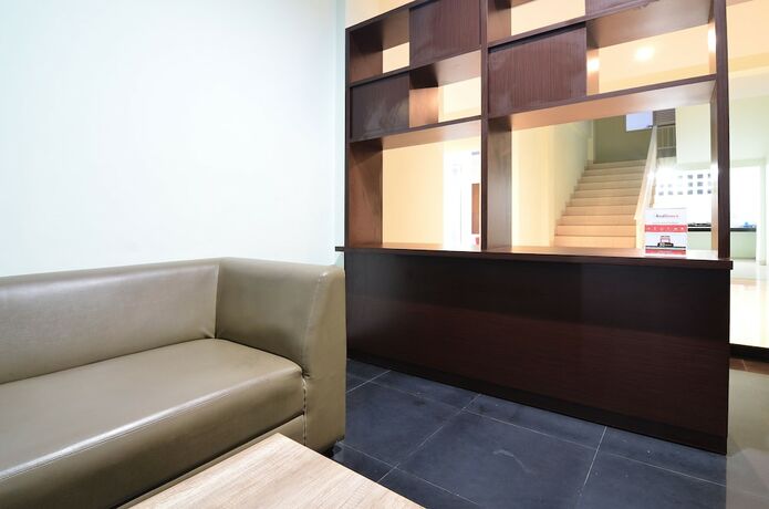 Imagen general del Hotel Reddoorz Near Museum Keraton Surakarta. Foto 14