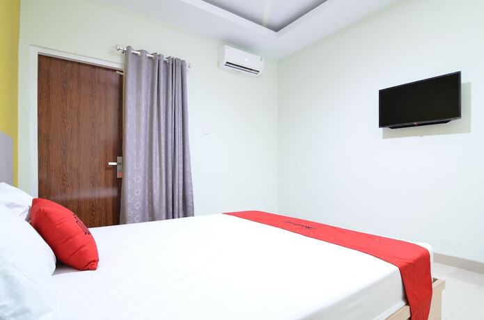Imagen de la habitación del Hotel Reddoorz Near Museum Keraton Surakarta. Foto 20