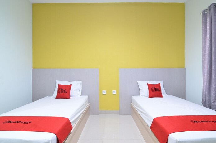 Imagen de la habitación del Hotel Reddoorz Near Museum Keraton Surakarta. Foto 28