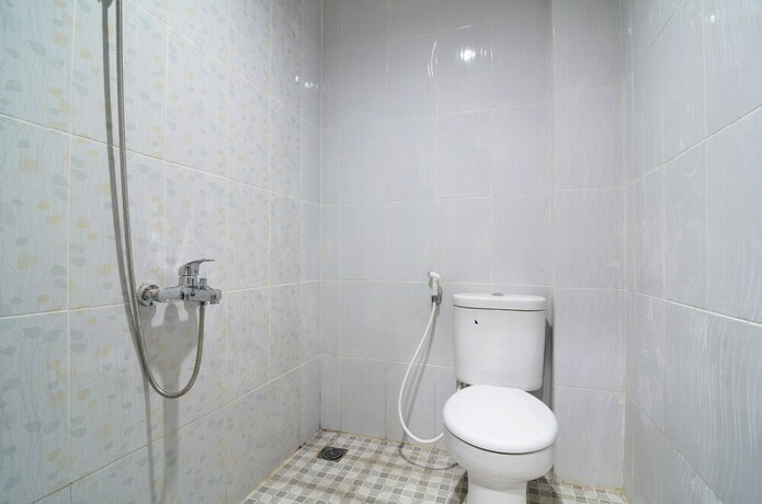 Imagen de la habitación del Hotel Reddoorz Near Museum Keraton Surakarta. Foto 32