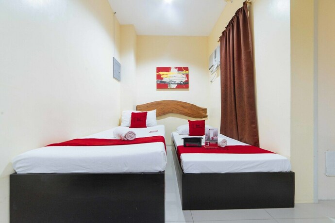 Imagen de la habitación del Hotel Reddoorz Near New Government Center. Foto 28