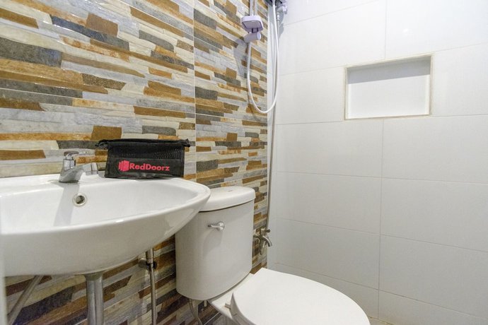 Imagen de la habitación del Hotel Reddoorz Near Quiapo Church Manila. Foto 4