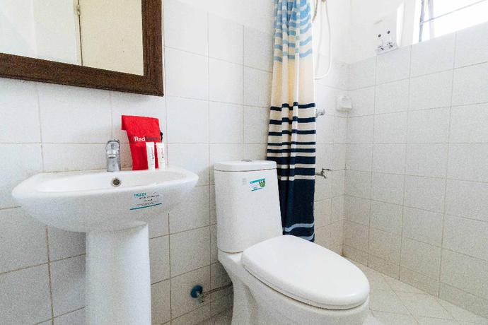 Imagen de la habitación del Hotel Reddoorz Near Quirino Station. Foto 11