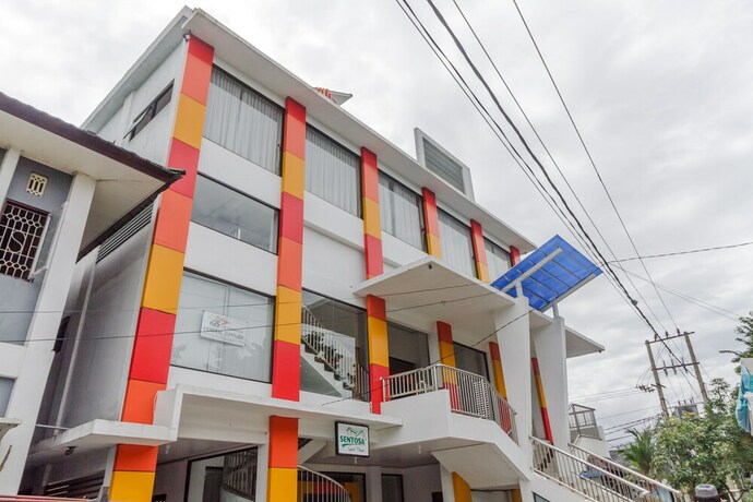 Imagen general del Hotel Reddoorz Near Rsu Suaka Insan. Foto 10