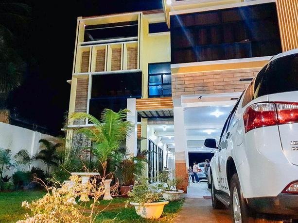 Imagen de los interiores del Hotel Reddoorz Near Sgm Condotel Villa Beach Iloilo. Foto 7