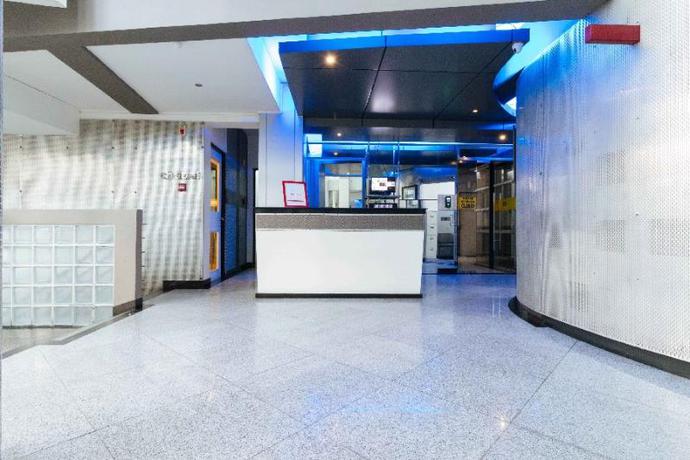 Imagen de los interiores del Hotel Reddoorz Plus @ Banawe Quezon City. Foto 17
