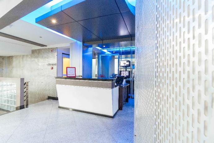 Imagen de los interiores del Hotel Reddoorz Plus @ Banawe Quezon City. Foto 18
