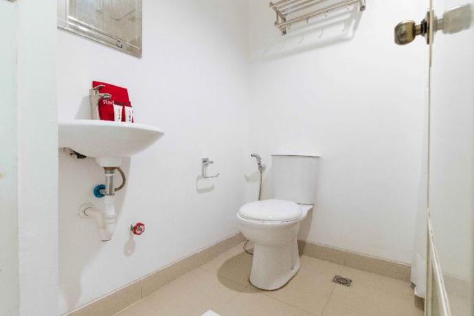 Imagen de la habitación del Hotel Reddoorz Plus @ Banawe Quezon City. Foto 13
