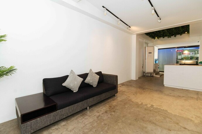 Imagen de los interiores del Hotel Reddoorz Plus @ Boni Avenue Mandaluyong. Foto 28