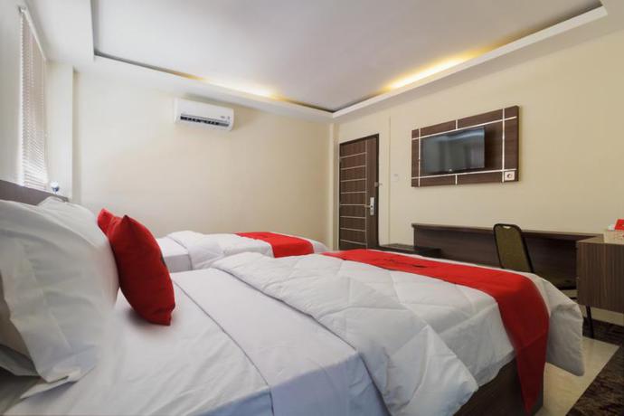 Imagen de la habitación del Hotel Reddoorz Plus @ Boulevard Panakkukang. Foto 4