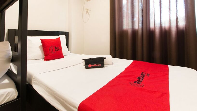 Imagen general del Hotel Reddoorz Plus @ Diola Villamonte Bacolod. Foto 1