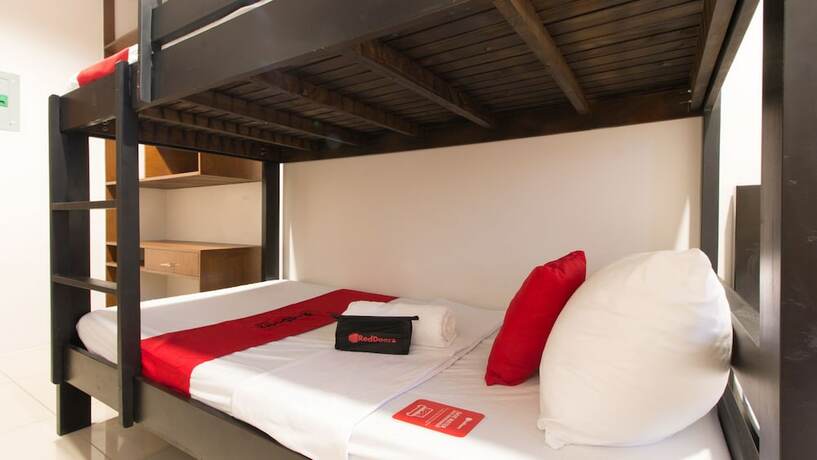 Imagen general del Hotel Reddoorz Plus @ Diola Villamonte Bacolod. Foto 2