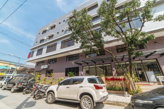 Imagen general del Hotel Reddoorz Plus @ Evangelista Street Makati. Foto 2