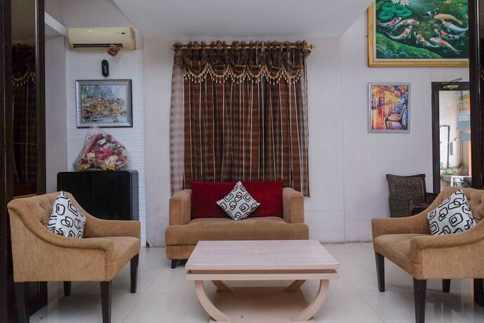 Imagen general del Hotel Reddoorz Plus @ Grand Populer. Foto 11