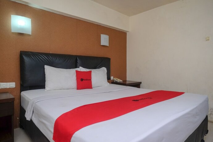 Imagen general del Hotel Reddoorz Plus @ Grand Populer. Foto 14