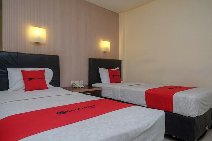 Imagen de la habitación del Hotel Reddoorz Plus @ Grand Populer. Foto 17