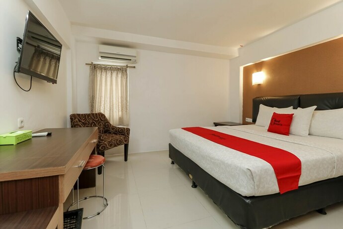 Imagen de la habitación del Hotel Reddoorz Plus @ Grand Populer. Foto 20