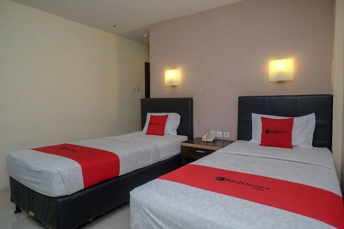 Imagen de la habitación del Hotel Reddoorz Plus @ Grand Populer. Foto 23