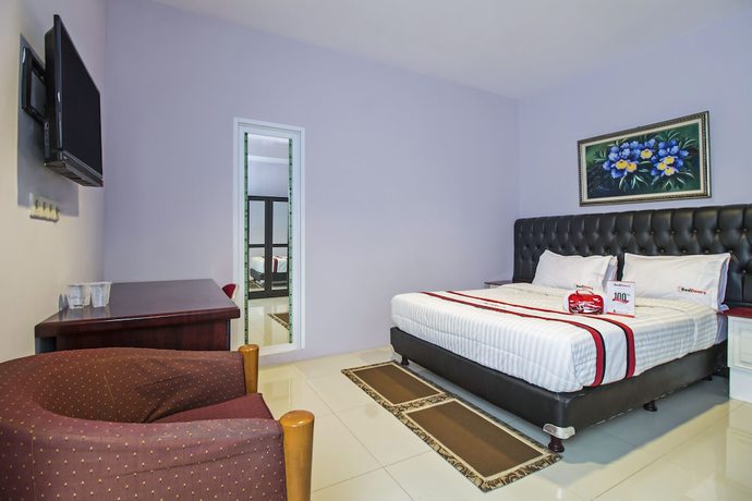 Imagen de la habitación del Hotel Reddoorz Plus @ Guntur Raya Setiabudi. Foto 12