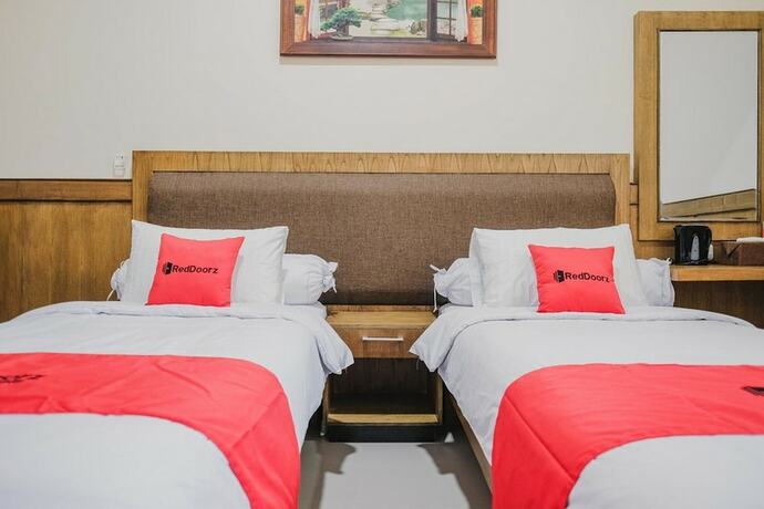 Imagen general del Hotel Reddoorz Plus @ Jalan Dr. Cipto Mangunkusumo Lampung. Foto 5