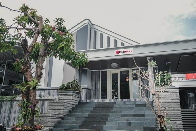Imagen general del Hotel Reddoorz Plus @ Jalan Dr. Cipto Mangunkusumo Lampung. Foto 6