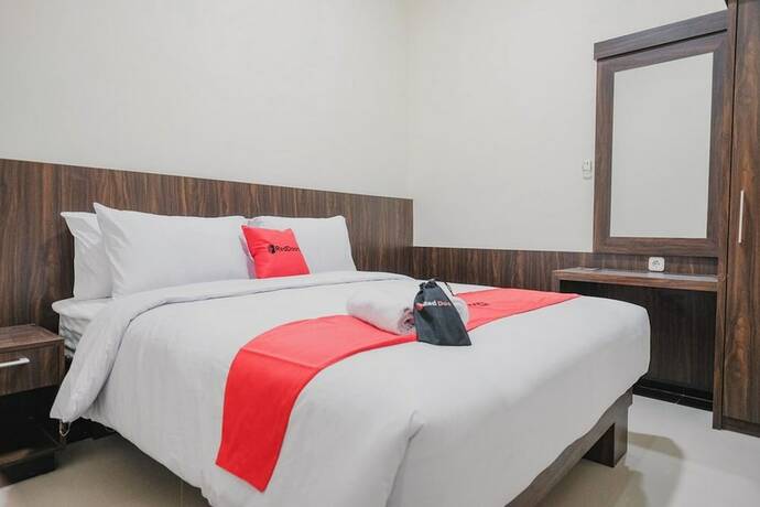 Imagen de la habitación del Hotel Reddoorz Plus @ Jalan Dr. Cipto Mangunkusumo Lampung. Foto 19