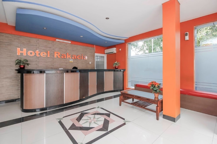 Imagen de los interiores del Hotel Reddoorz Plus @ Jalan Pemuda Jakarta. Foto 17