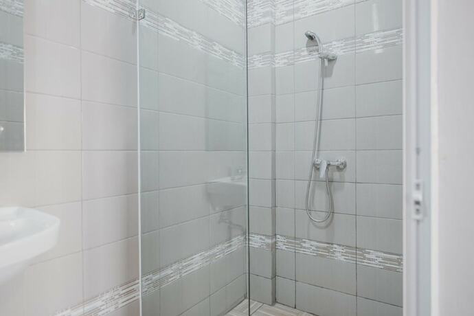 Imagen general del Hotel Reddoorz Plus @ Karet Pedurenan 3. Foto 7