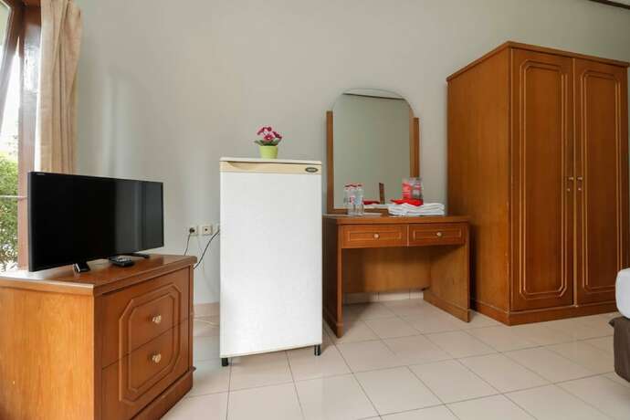 Imagen general del Hotel Reddoorz Plus @ Karet Pedurenan 3. Foto 12