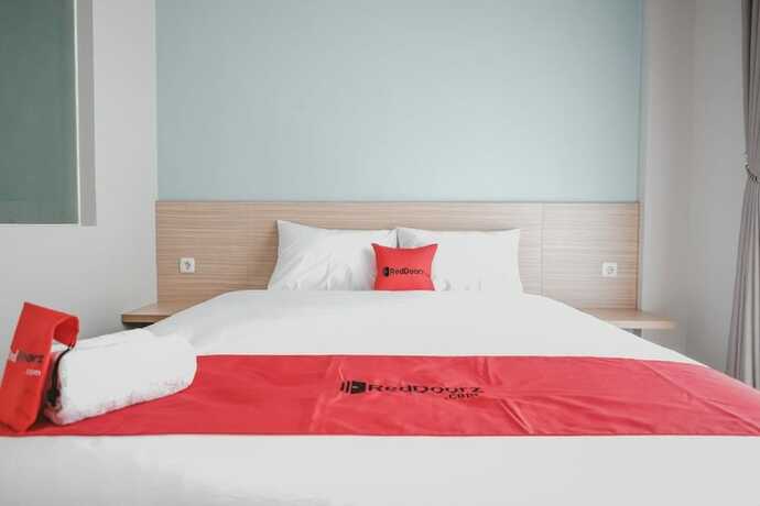 Imagen general del Hotel Reddoorz Plus @ Karet Pedurenan 3. Foto 14