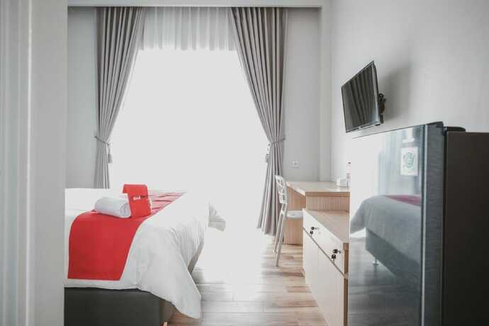 Imagen general del Hotel Reddoorz Plus @ Karet Pedurenan 3. Foto 15