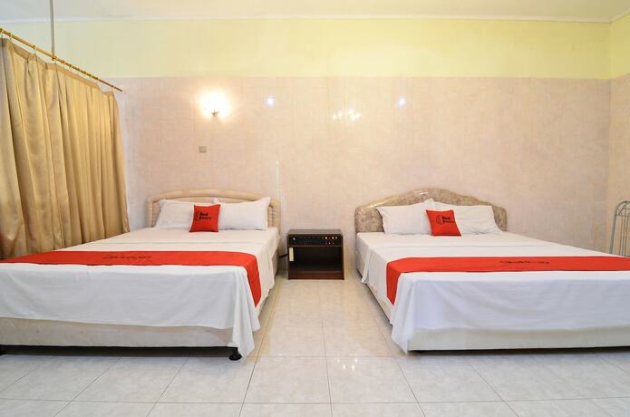 Imagen general del Hotel Reddoorz Plus @ Laweyan. Foto 9