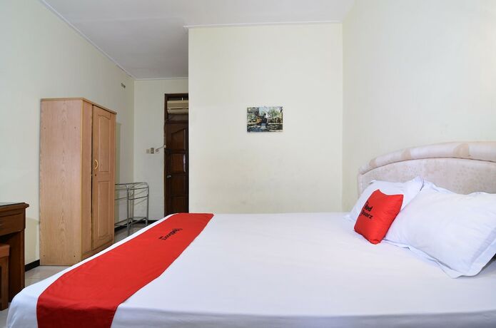 Imagen general del Hotel Reddoorz Plus @ Laweyan. Foto 14