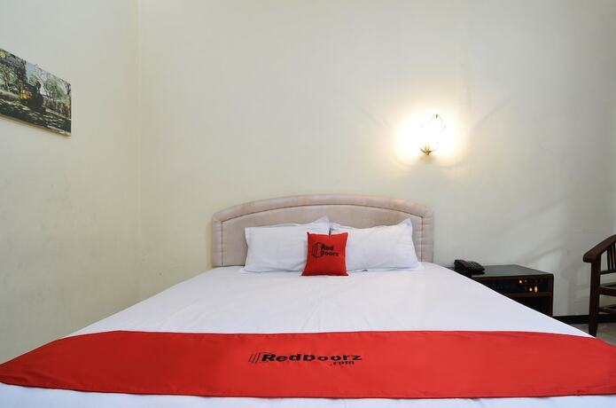 Imagen general del Hotel Reddoorz Plus @ Laweyan. Foto 15