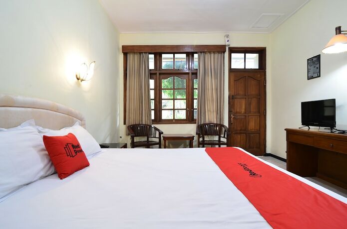 Imagen general del Hotel Reddoorz Plus @ Laweyan. Foto 1