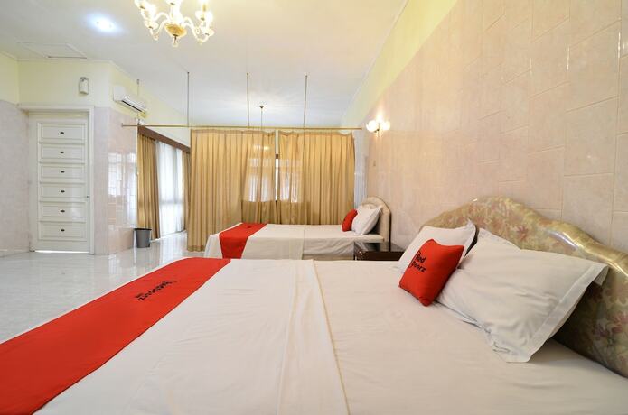 Imagen de la habitación del Hotel Reddoorz Plus @ Laweyan. Foto 18