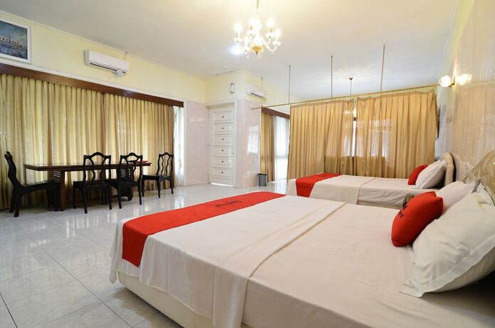 Imagen de la habitación del Hotel Reddoorz Plus @ Laweyan. Foto 23