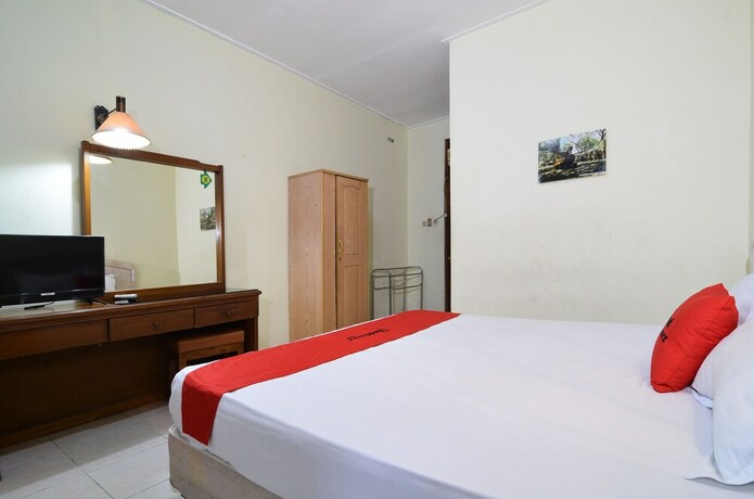 Imagen de la habitación del Hotel Reddoorz Plus @ Laweyan. Foto 24