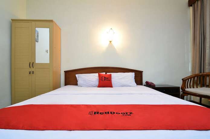 Imagen de la habitación del Hotel Reddoorz Plus @ Laweyan. Foto 27